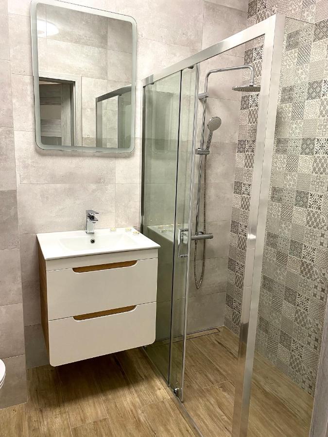 Aparts For You Premium VI Centrum Marrow Apartment ทอรูน ภายนอก รูปภาพ